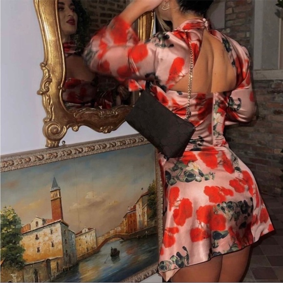 HOUSE OF CB 'Toira' Rose Print Draped Corset Dress - Picture 4 of 12